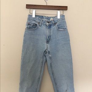 Vintage Levi 550 mom jeans!